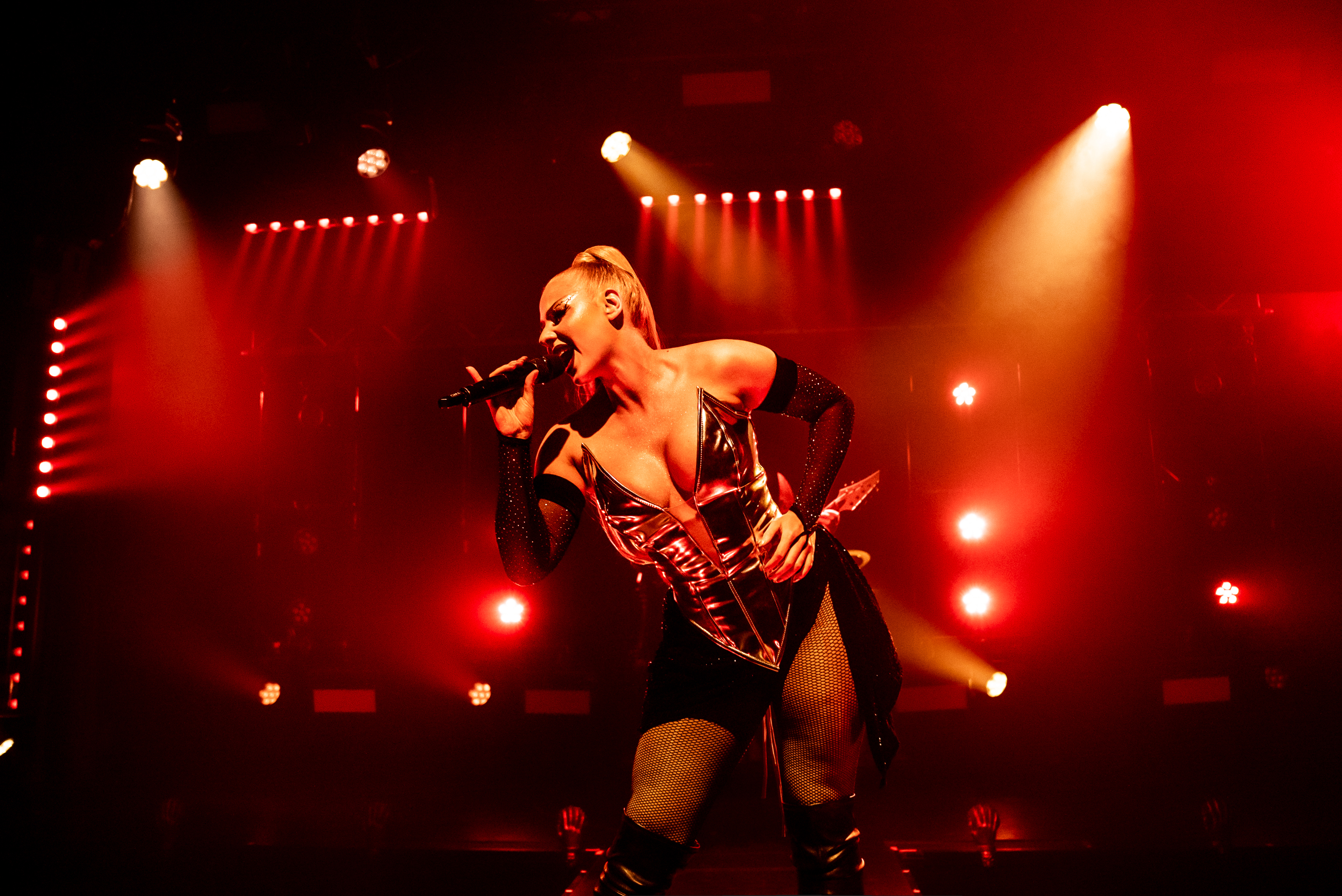 Singer performing at Gold Coast show Draculas